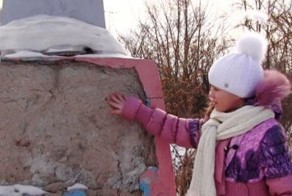 Третьеклассница из Челябинска добилась реставрации памятника погибшим