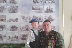 Стараюсь учить сына том, чему не успел научить меня мой отец