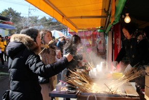 Уличная еда в Корее: жучки и шашлычки