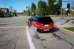 Мама прокатила детишек