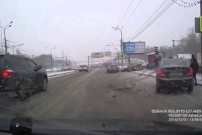 Вот так таксует на машине 