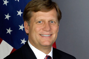 Бывший посол США в РФ призывает запад остановить Путина