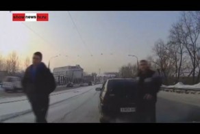 Драка автопилотов 2 на 1 из-за сигареты на АЗС