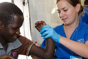 Редкий синдром "руки дьявола"