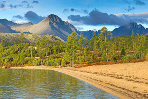 Озеро Джека Лондона в Магаданской области 