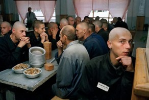 Будущее России за решеткой: как живут малолетние заключенные в сибирск