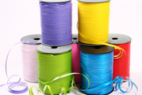 Воздушные рыбки из лент для цветов и подарков