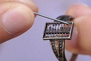 Переносные счеты в основе одного из старейших колец