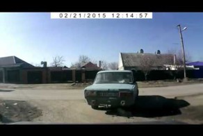 Включила задний ход