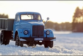 Реалистичные фотографии масштабных моделей автомобилей