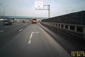 Столкновение с мусоровозом на МКАД