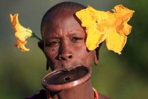 7 самых жестоких испытаний, на которые идут женщины ради красоты