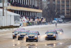 Гонка звезд &quot;За рулем 2015&quot; на Московском ипподроме