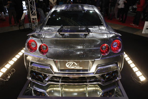 Стайлинг Nissan GT-R под рельефную роспись из железа