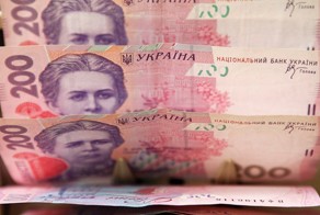 Гривна догоняет рубль