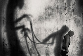 Концептуальные и сюрреалистические фотографии Миссис Уайт