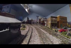 Поездка по игрушечной железной дороге мечты