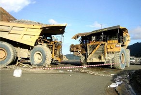 Неприятности с тяжеловесной техникой (65 фото)