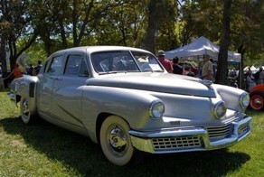 Топ-10 автомобилей, которые опередили время (10 фото)