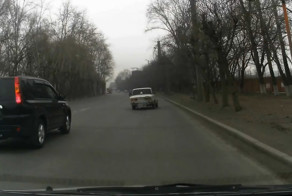 Пьяный водитель на "шестерке"