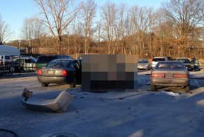 Взрыв багажника у Honda Civic в США (10 фото)