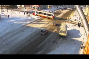 Влетел в автобус