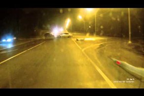 Неудачно развернулся 