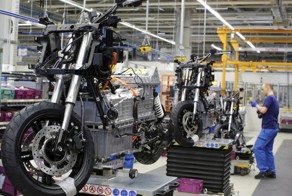 Как делают электрический скутер  BMW