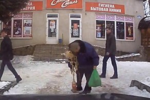 Утолил жажду 