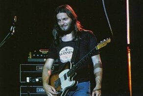 Дэвиду Джону Гилмору-69