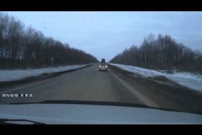 Вылетел  в кювет