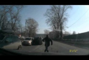 Решил обогнать и перевернулся