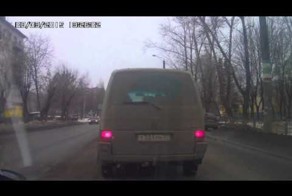 Решил повернуть направо