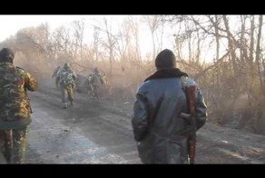 Вся суть укроармии: Пьяные каратели на БМП вылетели в канаву