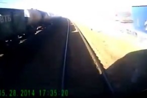 Не ходите по путям!