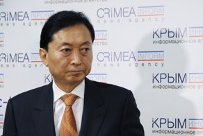 Юкио Хатояма - его не возьмут петь в западном хоре