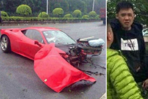 Китаец разбил Ferrari 458 Italia