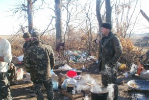 Быт украинских солдат на примере отдельно взятого подразделения.
