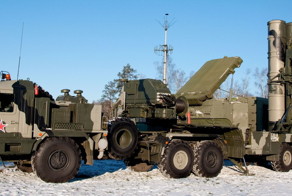 Российский ракетный комплекс С-400 делает истребитель F-35 устаревшим