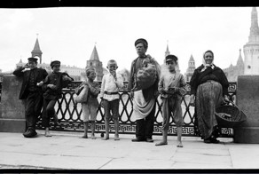 В продолжение темы ретро фотографий. Москва 1909 год