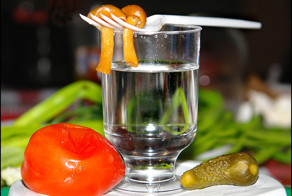 Как правильно пить водку