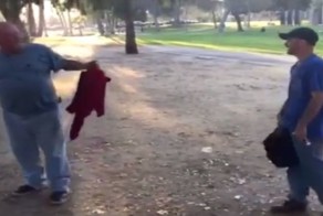 Хулиган напал на бездомного