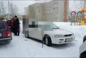 Сосулька превратила машину в кабриолет