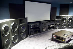 20 «мужских пещер» настоящих техно-маньяков