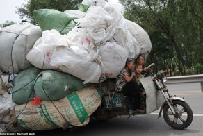 Китайские грузоперевозки (24 фото)