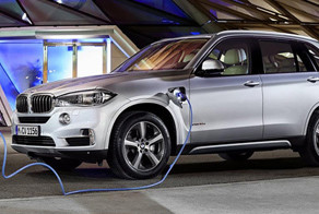 BMW представил гибридную версию X5