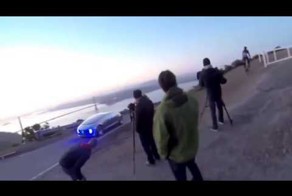 Мерседес стелс позирует в Сан Франциско