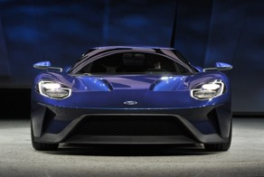 Новый Ford GT и два его предшественника