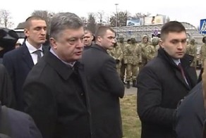 Порошенко в аэропорту "Борисполь" пошел "вразнос":