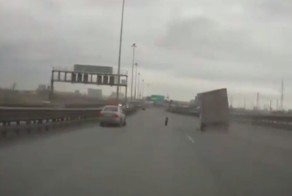 Сразу два потерял